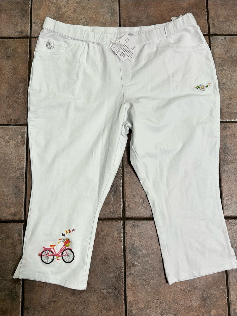White Embroidered Capris with Bicycle Motif